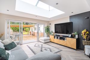 Sitting Room- click for photo gallery